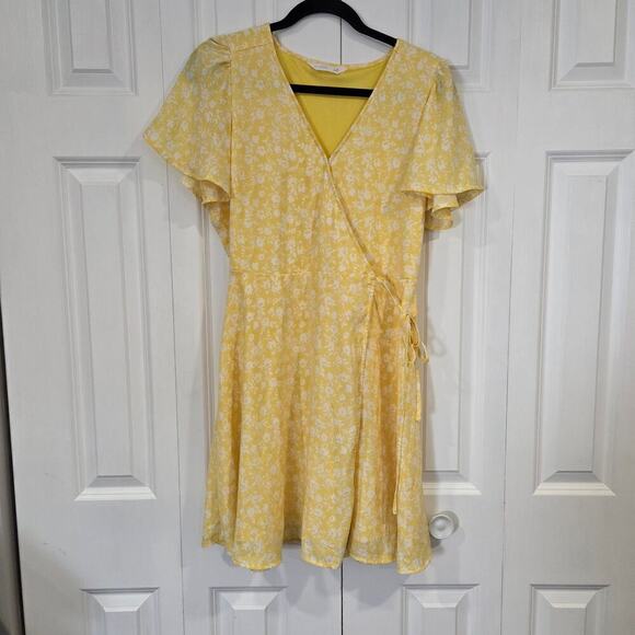 LC Lauren Conrad Modern Wrap Mini Dress Flutter Sleeve Medium Butter Yellow - Picture 1 of 11